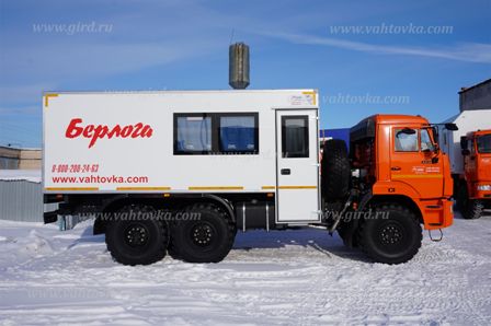 Автобус вахтовый "Берлога" на шасси КамАЗ 43118, 10 мест, с грузовым отсеком